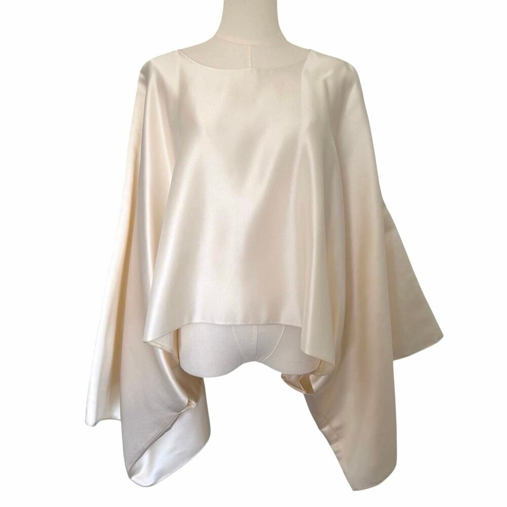 The Row M/L Dalel Ivory Oversized Washed Silk Top NWT Cape Sleeves Runway SS22